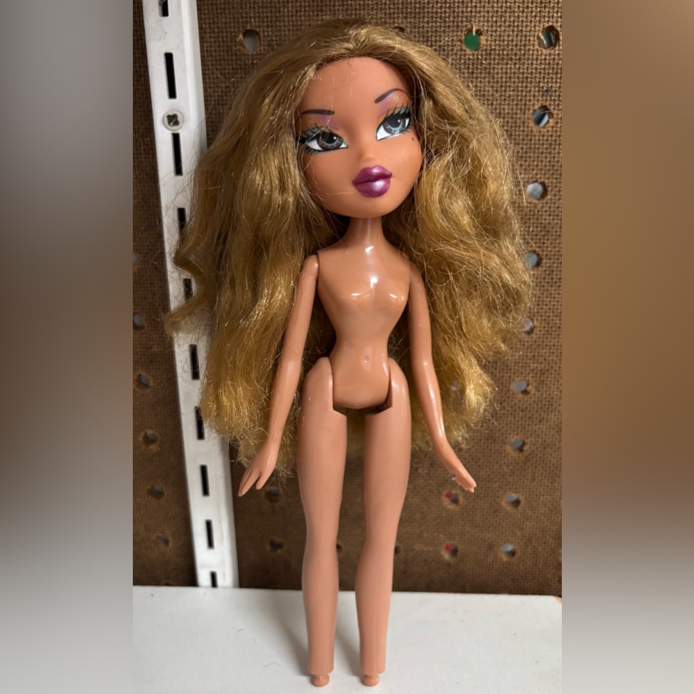 Bratz Step Out! Yasmin